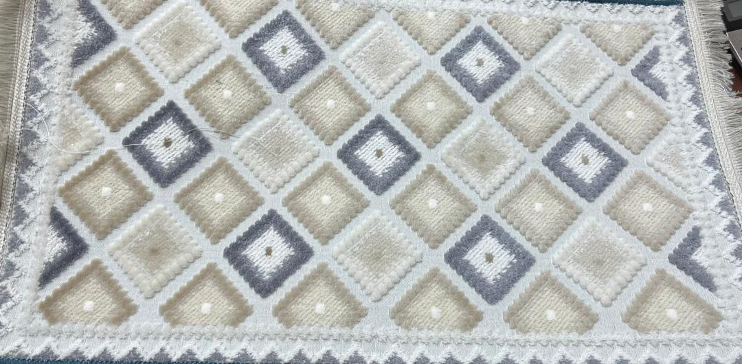 پادری فرشی ریشه دار